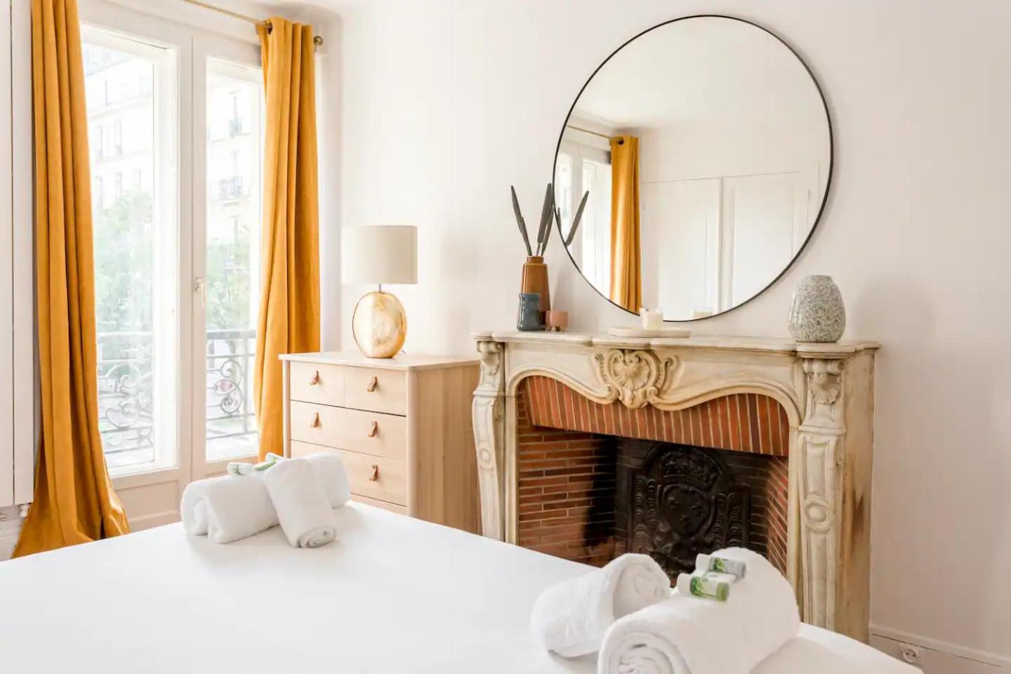 8P - 3Br Le Marais Spacious - Central - Historic Apt Париж Екстериор снимка