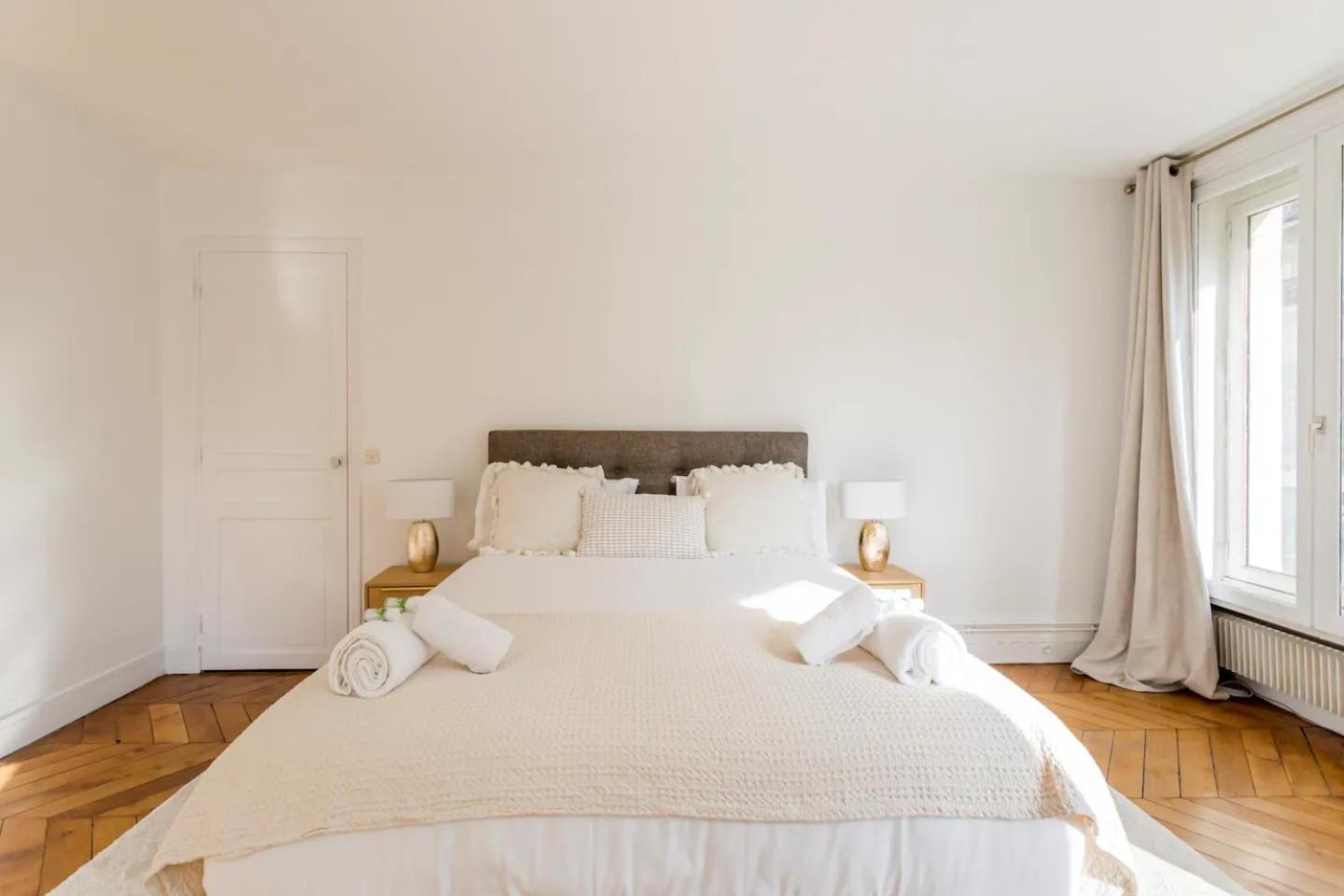 8P - 3Br Le Marais Spacious - Central - Historic Apt Париж Екстериор снимка