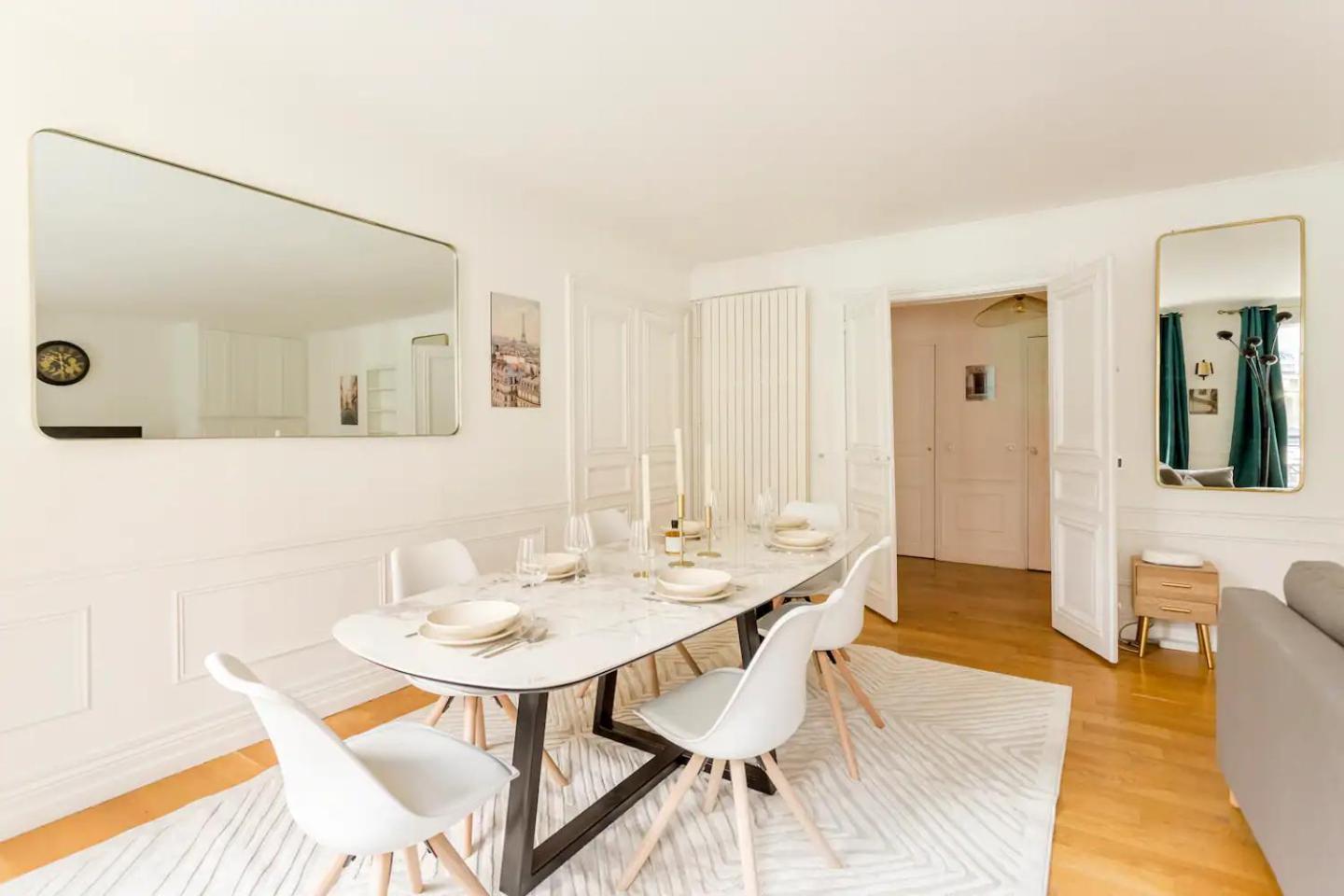 8P - 3Br Le Marais Spacious - Central - Historic Apt Париж Екстериор снимка